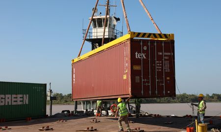 desde el puerto de santa fe se exporta trigo y leche en polvo a singapur desde el puerto de santa fe se exporta trigo y leche en polvo a singapur