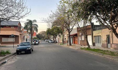 Una persona fue hallada sin vida en barrio Roma de Santa Fe. Una persona fue hallada sin vida en barrio Roma de Santa Fe.