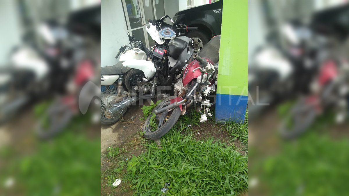 Tras el impacto el joven agonizó sobre la banquina de la ruta N° 11. Falleció en el lugar.