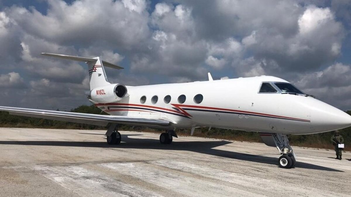 Detuvieron a un avión proveniente de Argentina cargado con una tonelada de cocaína