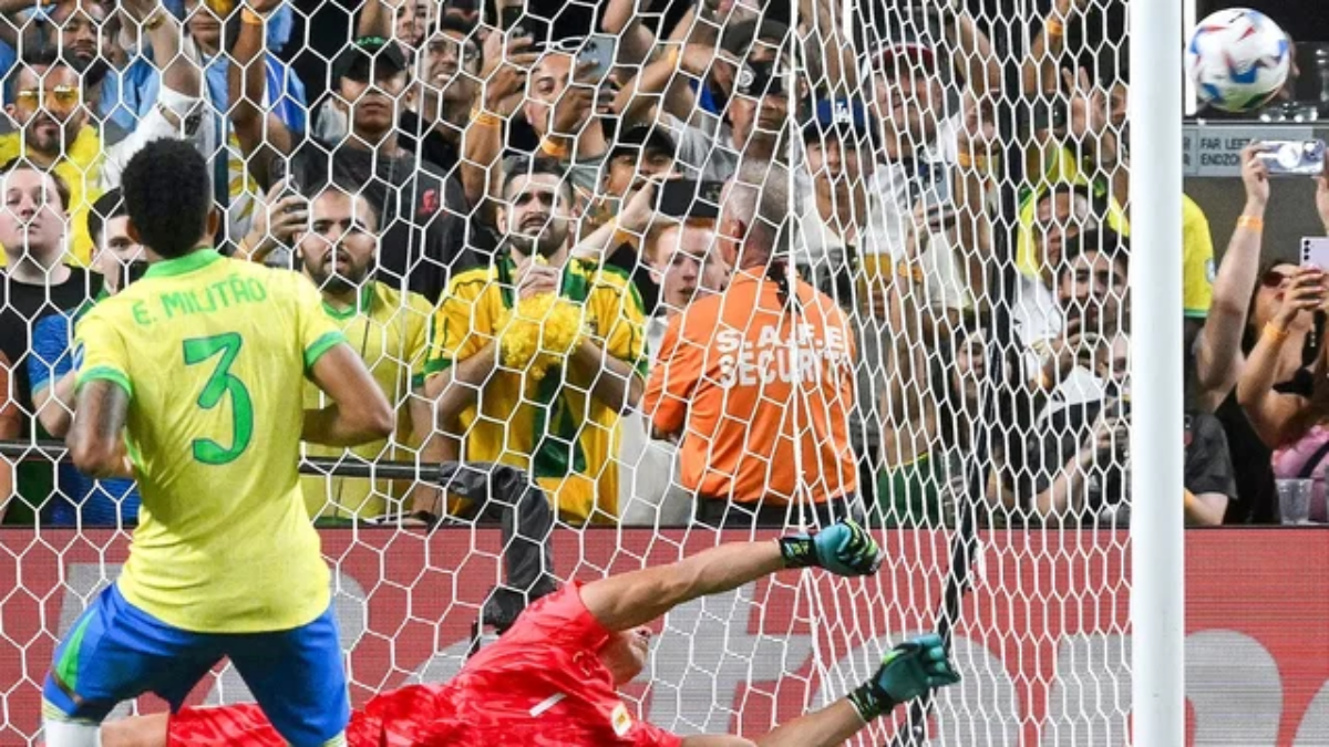 Uruguay venció a Brasil por penales y clasificó a semifinales de la Copa América