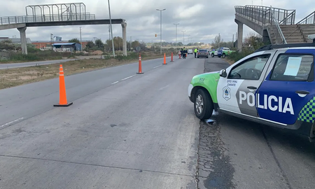 El soborno que terminó con tres policías despedidos. Son tan idiotas que me cobraron la coima por Mercado Pago El soborno que terminó con tres policías despedidos. Son tan idiotas que me cobraron la coima por Mercado Pago