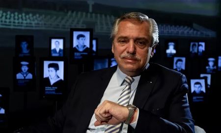 Lo único que tengo claro es que las Malvinas no son inglesas, le dijo Alberto Fernández a la BBC. Lo único que tengo claro es que las Malvinas no son inglesas, le dijo Alberto Fernández a la BBC.