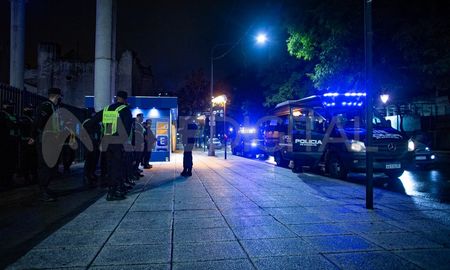 Ante este escenario, se espera que el pueblo colonista saldrá a festejar pese a las restricciones impuestas por la segunda ola de coronavirus. Por tal motivo, y con el objetivo de evitar aglomeraciones, la policía de Santa Fe implementará un fuerte operativo policial que constará de 2.000 efectivos. Ante este escenario, se espera que el pueblo colonista saldrá a festejar pese a las restricciones impuestas por la segunda ola de coronavirus. Por tal motivo, y con el objetivo de evitar aglomeraciones, la policía de Santa Fe implementará un fuerte operativo policial que constará de 2.000 efectivos.