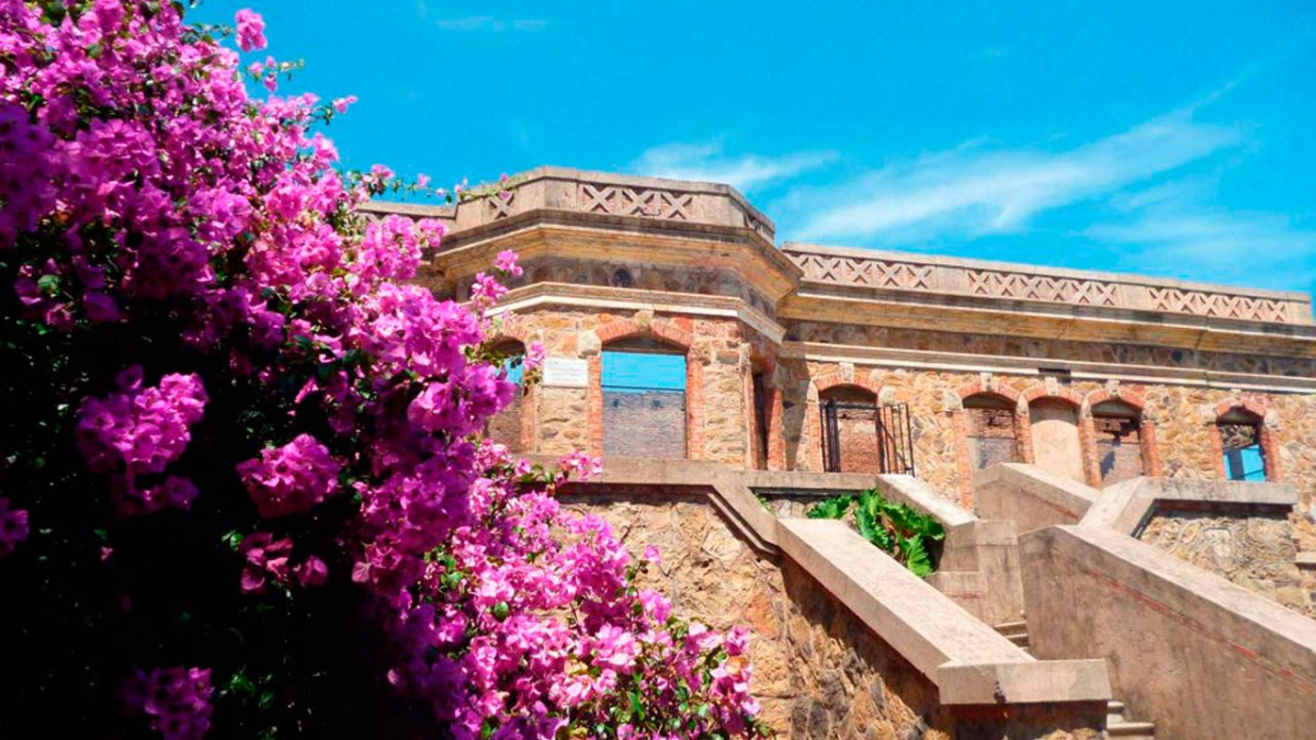 El Castillo San Carlos es uno de los lugares más majestuosos de toda la ciudad. El Castillo San Carlos es uno de los lugares más majestuosos de toda la ciudad.