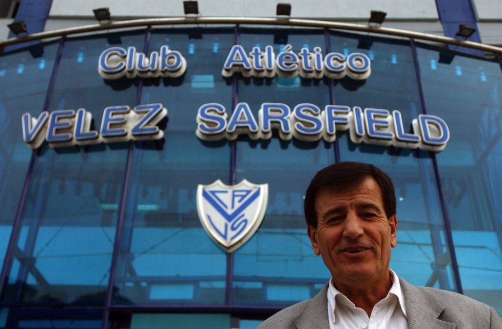Raúl Gámez, histórico presidente de Vélez, habló sobre lo que se vivió en México 1986 y comparó aquel contexto con la previa de la semifinal de la Copa del Mundo. Raúl Gámez, histórico presidente de Vélez, habló sobre lo que se vivió en México 1986 y comparó aquel contexto con la previa de la semifinal de la Copa del Mundo.