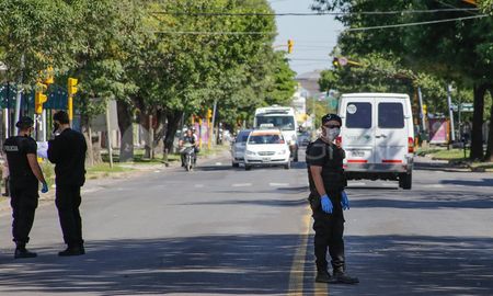 Aire de Santa Fe | Control policial santo tomé.jpg