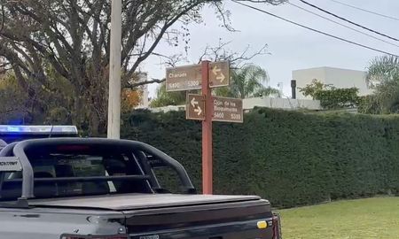 Delincuentes robaron una importante suma de dinero en pesos y dólares en una vivienda de Colastiné Norte. Delincuentes robaron una importante suma de dinero en pesos y dólares en una vivienda de Colastiné Norte.
