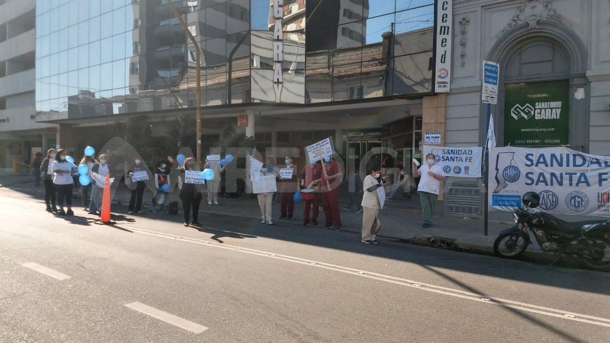 Protesta en el Sanatorio Garay.