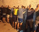 La Policía de Santa Fe detuvo a varios hinchas de Rosario Central que festejaron el triunfo en el clásico rosarino ante Newells. La Policía de Santa Fe detuvo a varios hinchas de Rosario Central que festejaron el triunfo en el clásico rosarino ante Newells.