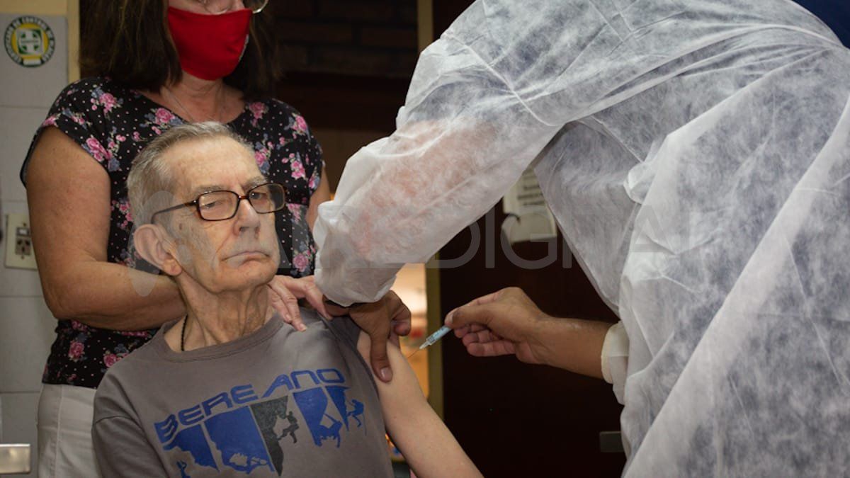 En los geriátricos de toda la provincia se vacunará al personal y a los pacientes durante esta semana.&nbsp;