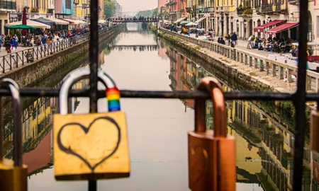 Más de 10 millones de italianos celebrará San Valentín este año. Más de 10 millones de italianos celebrará San Valentín este año.