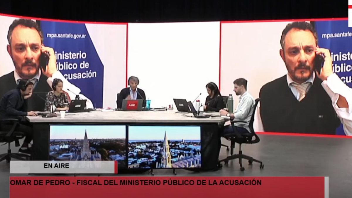 El fiscal Oma De Pedro en la entrevista con Luis Mino en Ahora Vengo.