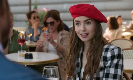 Emily en París regresará con una segunda temporada y los productores revelaron detalles. Emily en París regresará con una segunda temporada y los productores revelaron detalles.