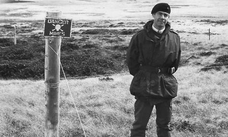 Geoffrey Cardozo, el excoronel del ejército británico que ayudó en el identificación de los soldados argentinos caídos en la guerra. Geoffrey Cardozo, el excoronel del ejército británico que ayudó en el identificación de los soldados argentinos caídos en la guerra.