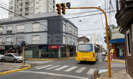 El esquema vial incluido en una ordenanza de 1975 preveía el ensanche de varias calles santafesinas que nunca se realizaron. El esquema vial incluido en una ordenanza de 1975 preveía el ensanche de varias calles santafesinas que nunca se realizaron.