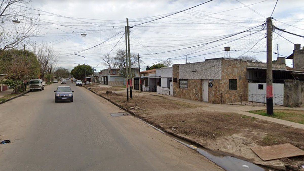 El asesinato fue el domingo a la tarde cuando la joven se encontraba en la vereda de su casa