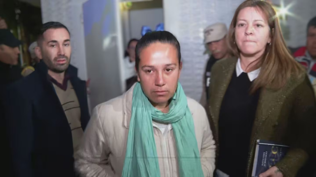 Camila Núñez reveló en diálogo con TN que un grupo de cuatro hombres trató de extorsionarla para que señalara a alguna de las personas que haya estado presente en el almuerzo.&nbsp;