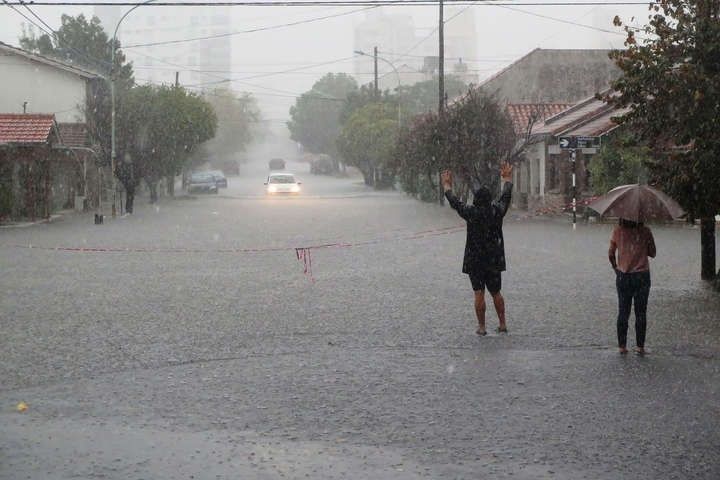 Hay alerta meteorológico por “tormentas intensas” para Mar del Plata