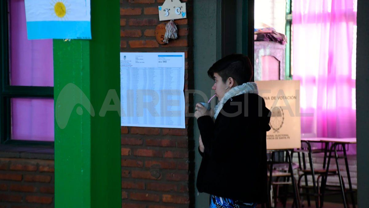 El Gobierno pagará una suma adicional a las autoridades de mesa que trabajen durante las elecciones 2023. El Gobierno pagará una suma adicional a las autoridades de mesa que trabajen durante las elecciones 2023.