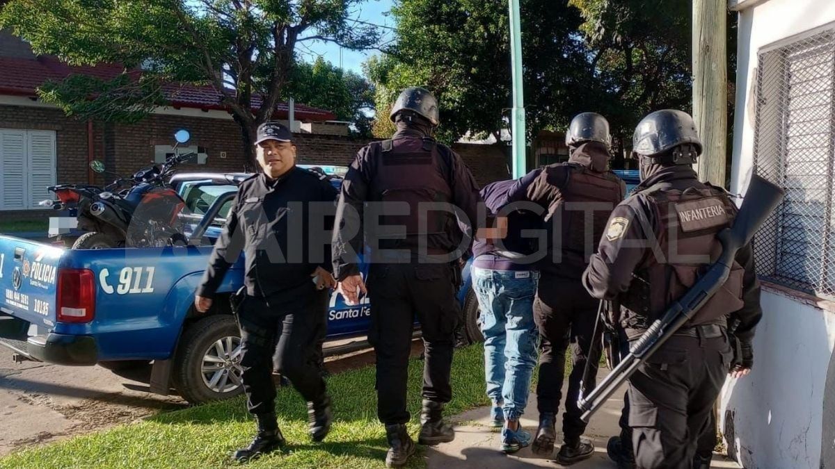 Atacaron a tiros el frente de una barbería en el barrio General Paz de Santo Tomé y hay un hombre detenido