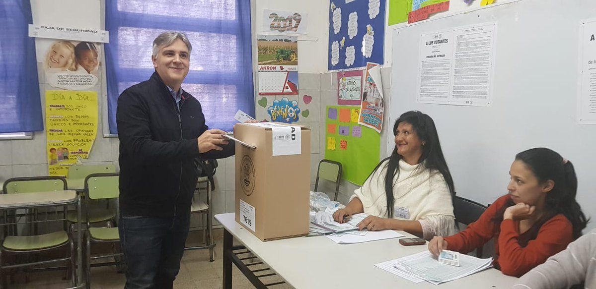 El 25 de junio habrá elecciones en Córdoba y el intendente de la capital provincial, Martín Llaryora, aspira a convertirse en gobernador.