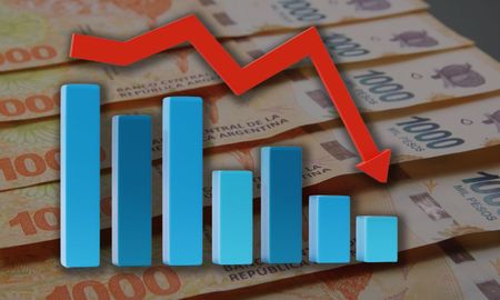 Advierten que el peso argentino podría colapsar. Advierten que el peso argentino podría colapsar.
