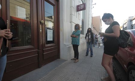 En la ciudad de Santa Fe el paro se realizará desde las 11.15 hasta las 13.15. En la ciudad de Santa Fe el paro se realizará desde las 11.15 hasta las 13.15.