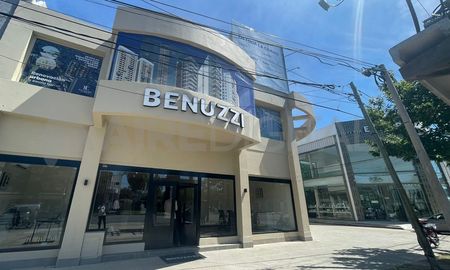 La nueva sucursal de Benuzzi Inmobiliaria está ubicada en Aristóbulo del Valle 5197, esquina Pedro de Vega, en el norte de la ciudad de Santa Fe. La nueva sucursal de Benuzzi Inmobiliaria está ubicada en Aristóbulo del Valle 5197, esquina Pedro de Vega, en el norte de la ciudad de Santa Fe.