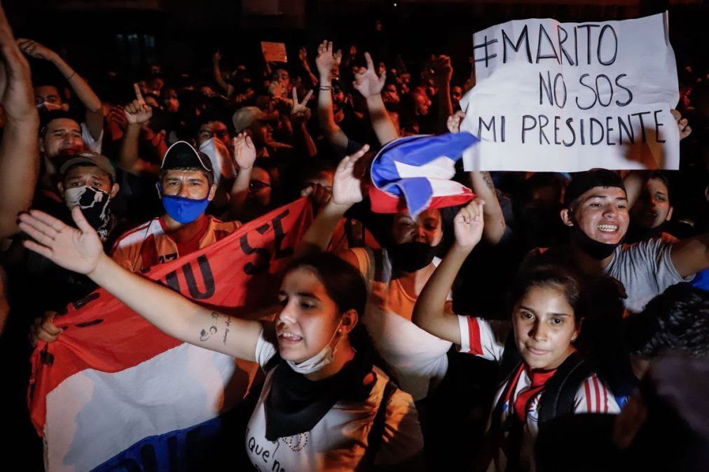 Continúan las protestas en Paraguay contra el gobierno.