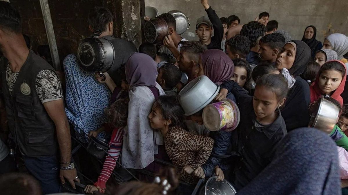 Las medidas llegan luego de semanas marcadas por la muerte de cientos de palestinos que intentaban alcanzar la ayuda en medio de los combates.