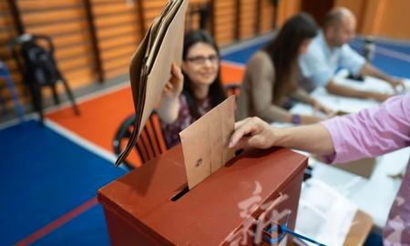 cerraron los comicios en uruguay: expectativa por los resultados del balotaje cerraron los comicios en uruguay: expectativa por los resultados del balotaje
