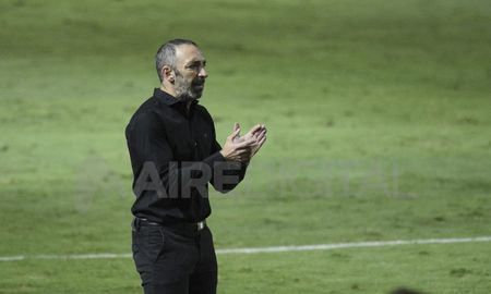 Atlético Tucumán anunció que Juan Manuel Azconzábal es nuevo DT del equipo. El Vasco tendrá su segundo ciclo en el club del norte. Atlético Tucumán anunció que Juan Manuel Azconzábal es nuevo DT del equipo. El Vasco tendrá su segundo ciclo en el club del norte.