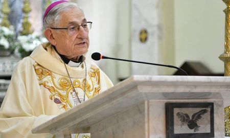 Monseñor Mirás estaba internado en un hospital de Rosario a causa de una neumonía como consecuencia del Covid-19. Monseñor Mirás estaba internado en un hospital de Rosario a causa de una neumonía como consecuencia del Covid-19.
