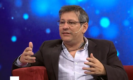 El psicólogo, Gabriel Cartañá, había contado en una entrevista que en una oportunidad una joven se desnudó en su consultorio. El psicólogo, Gabriel Cartañá, había contado en una entrevista que en una oportunidad una joven se desnudó en su consultorio.