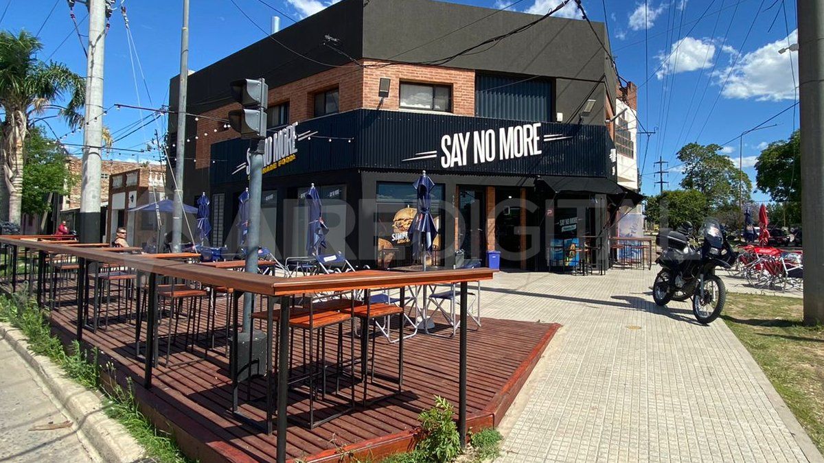 El kiosco está ubicado en Aristóbulo del Valle al 8.100, esquina Bv. French, de la ciudad de Santa Fe.