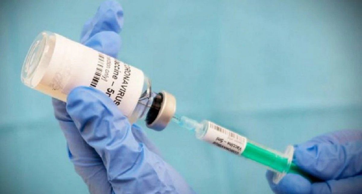 China inicia ensayos en humanos con dos vacunas para el coronavirus