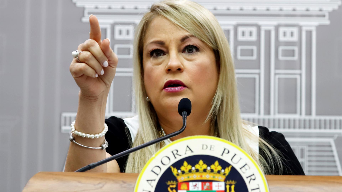 Detienen y liberan bajo fianza a exgobernadora de Puerto Rico por presuntos sobornos para su campaña.