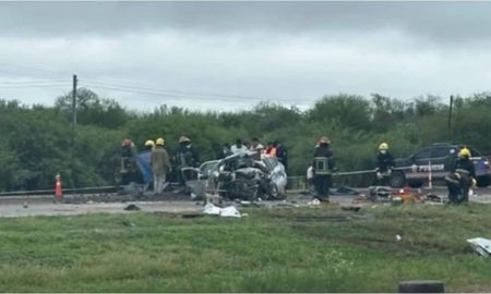 El choque frontal ocurrió en la Ruta Nacional 9. (Foto: Los Primeros TV) El choque frontal ocurrió en la Ruta Nacional 9. (Foto: Los Primeros TV)