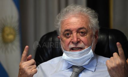 Ginés González García, ministro de Salud de la Nación. Ginés González García, ministro de Salud de la Nación.
