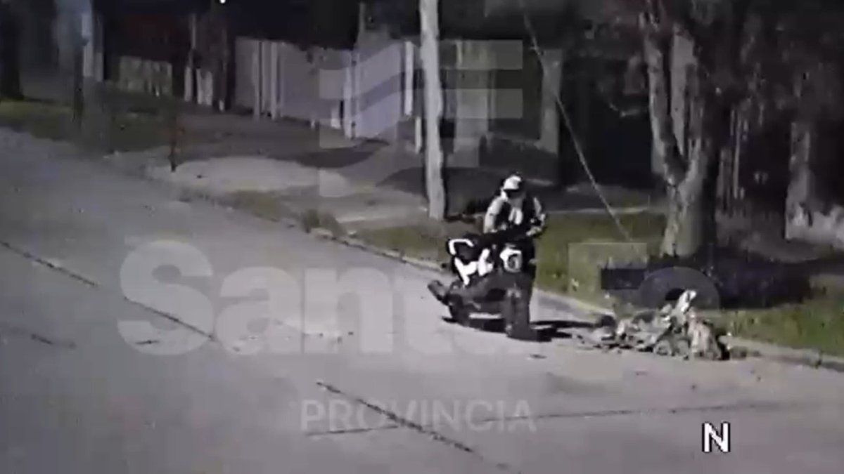El hecho fue registrado por las cámaras de monitoreo.