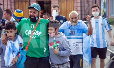 Aire de Santa Fe | Despedida a Diego Maradona en Casa Rosada _Télam 002 _9x16.jpg