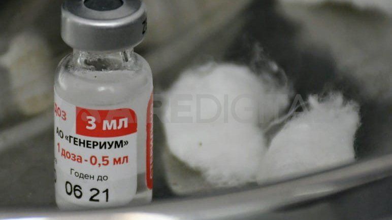 La primera dosis de Sputnik se podr&aacute; combinar con la vacuna de AstraZeneca o Moderna.&nbsp;