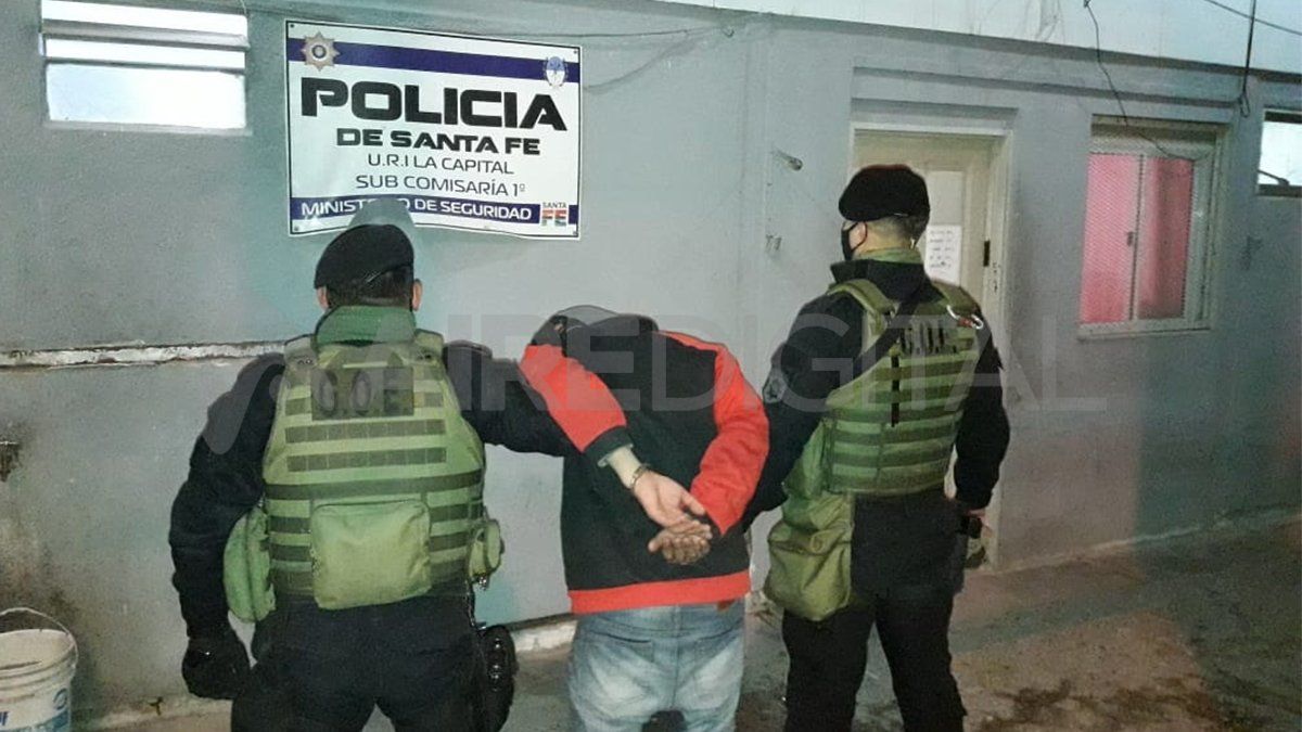 Barrio Sur: detuvieron a un joven que con la réplica de un arma intentó robar en carribares
