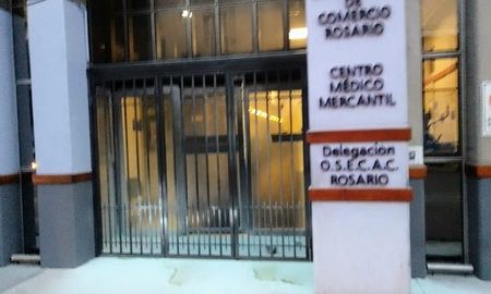 Dos ataques con bombas molotov afectaron dos sedes sindicales de la ciudad de Rosario, en el sur de la provincia de Santa Fe. Dos ataques con bombas molotov afectaron dos sedes sindicales de la ciudad de Rosario, en el sur de la provincia de Santa Fe.