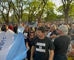 Meses atras también se hizo una concentración y marcha por el docente preso. Meses atras también se hizo una concentración y marcha por el docente preso.
