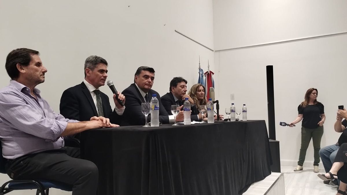 Este miércoles, en la ciudad de Rosario, se llevó a cabo un encuentro de representantes del Poder Judicial de todo el país. Este miércoles, en la ciudad de Rosario, se llevó a cabo un encuentro de representantes del Poder Judicial de todo el país.
