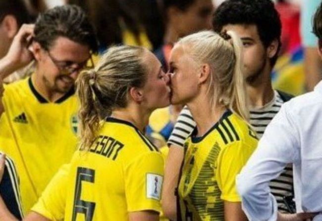La historia detrás del beso del Mundial femenino