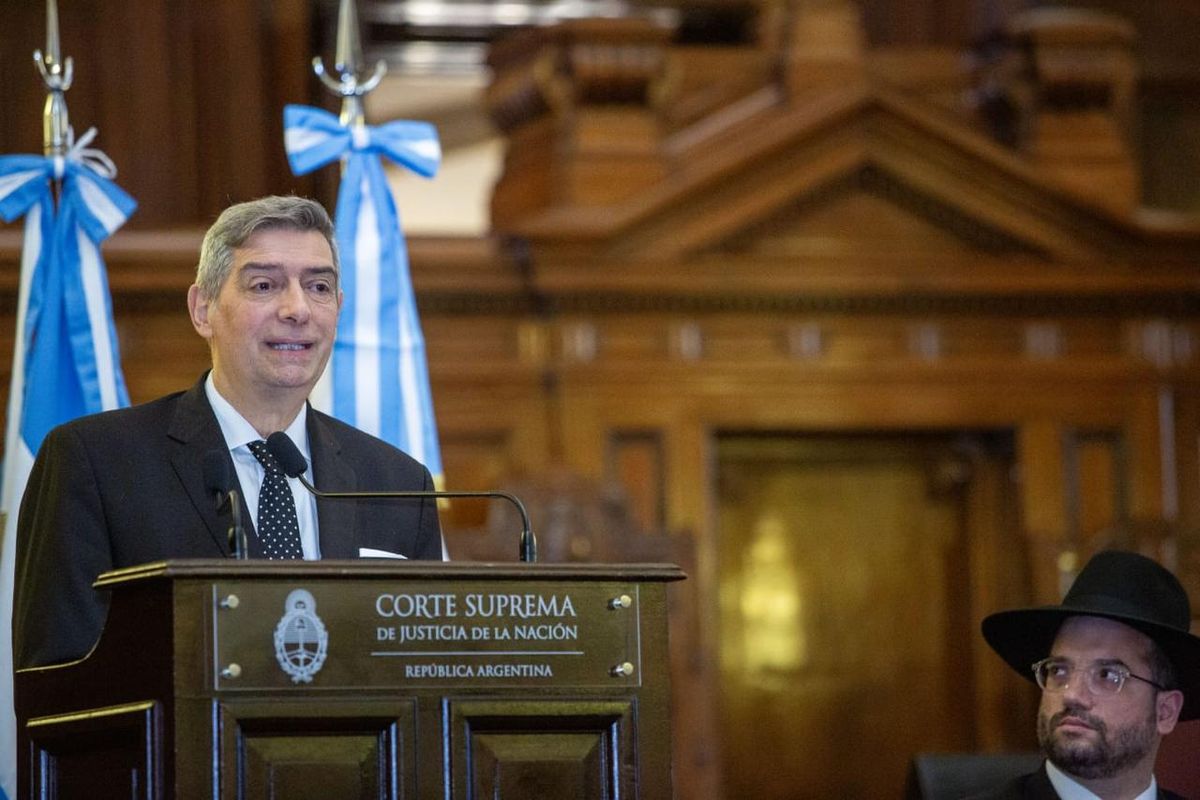 La investigación se dio tras la aparición de pintadas intimidatorias