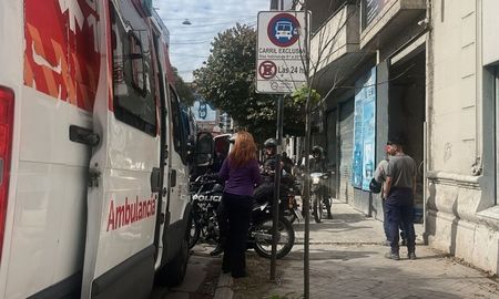 Un hombre murió en barrio Loudes de Rosario tras sufrir un accidente laboral. Un hombre murió en barrio Loudes de Rosario tras sufrir un accidente laboral.